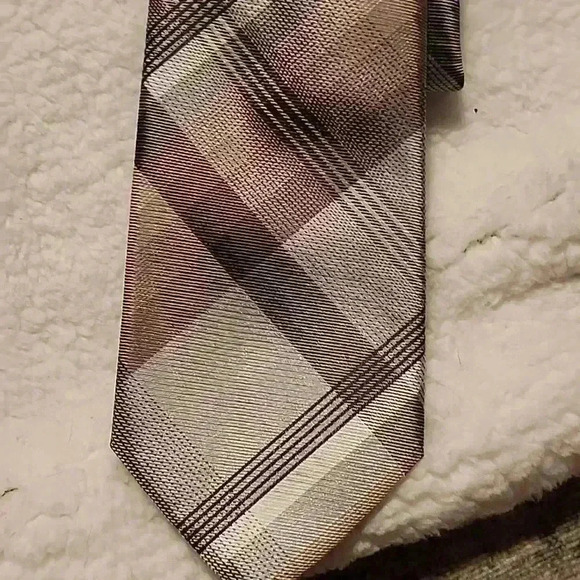 Geoffrey Beene Tie - Picture 4 of 4